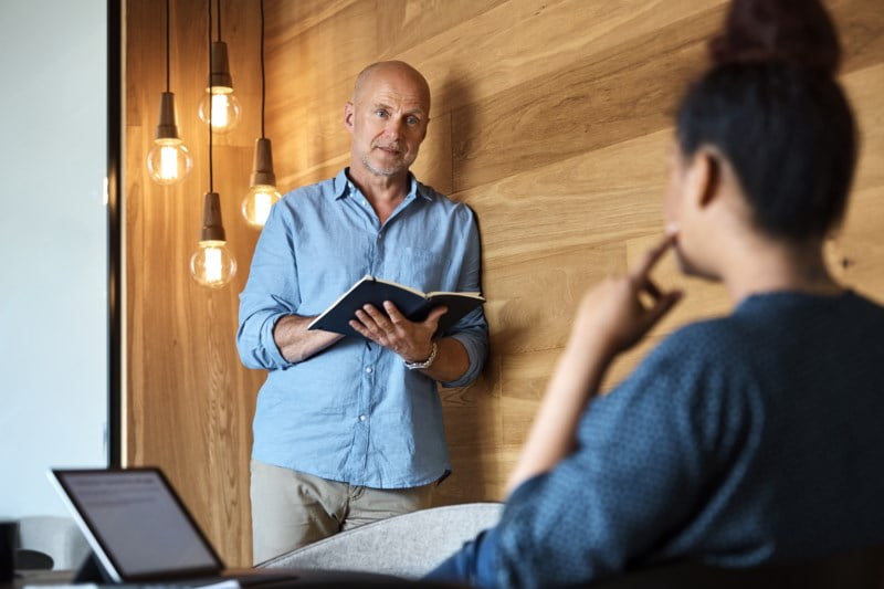 To kollegaer har møte